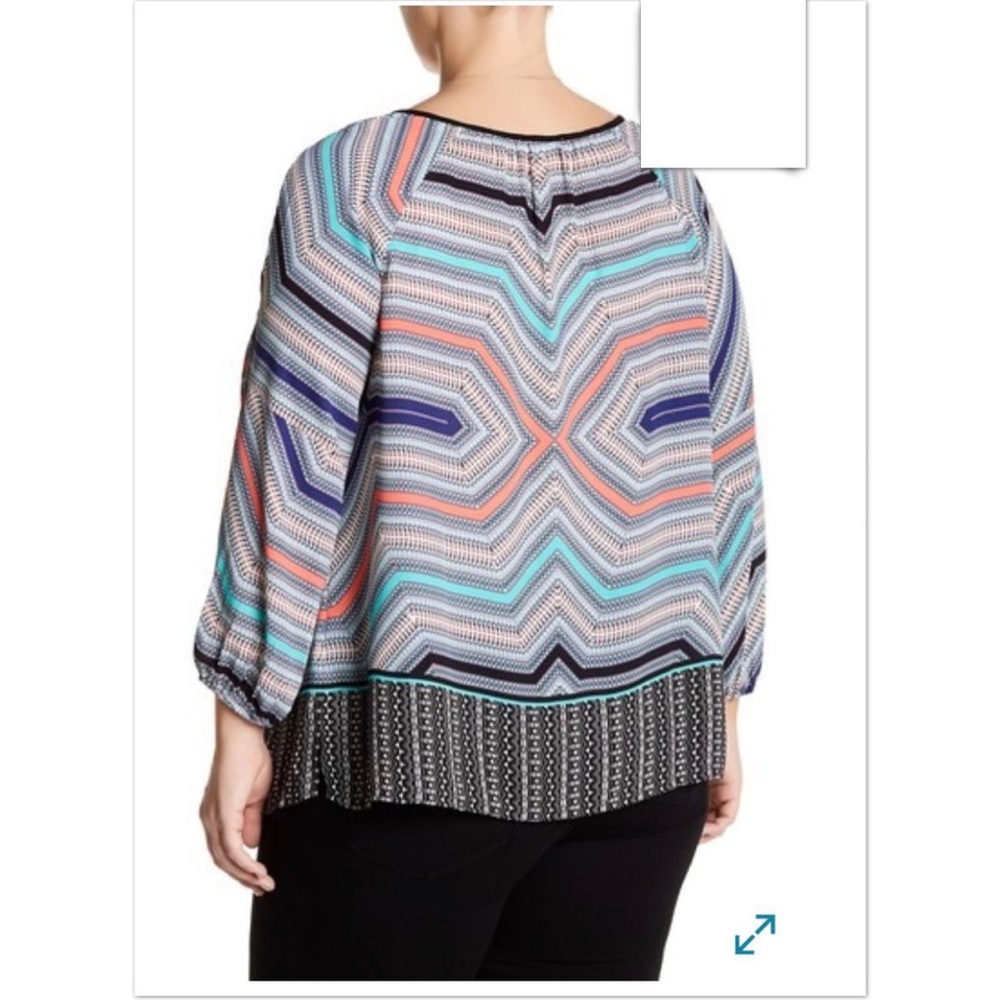 Plus Size Blouse 💞 - Picture 3 of 8